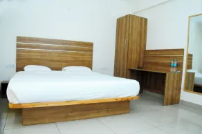 the red lotus premium - Room