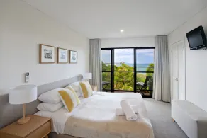 The Point Coolum - Room