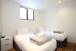 Zen Chalets - Walk to Happo-One Gondola - Main Village Location - Chambre