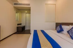 Hotel Aura - Room