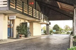 Brookville Inn By OYO Near Dayton International Airport - Reception