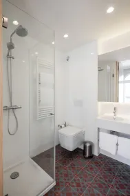 Baumhaus Serviced Living - Art & Design Apartments - Salle de bain