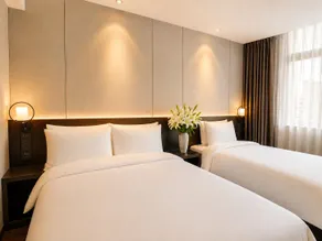 Crystal Shanghai Bund Jinling East Road Hotel - Camera