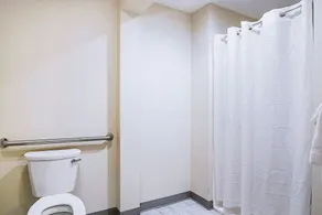 Norwood Inn & Suites Milwaukee - Salle de bain