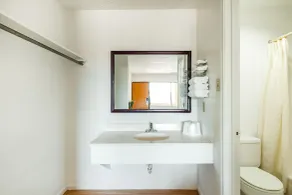 OYO Hotel Groesbeck - Badeværelse