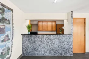 SureStay Hotel by Best Western Manchester - Reception