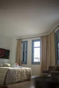 Operetta House - Room