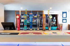 Holiday Inn Express Milton Keynes by IHG - Restaurante