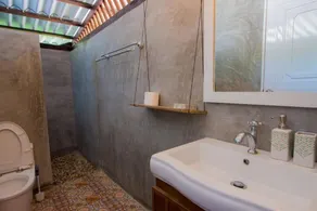 Bananas Resort & Restaurant - Baño