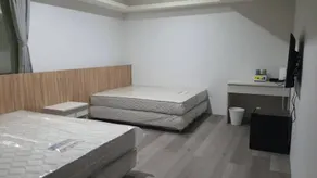 Xingyi Hotel - Room