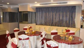 Royal Al Mashaer Hotel - Restaurant
