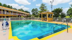 Magnuson Hotel Little Rock South - Basseng