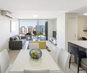 Oaks Brisbane Woolloongabba Suites - Room