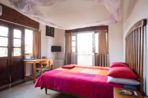 Q2 Bar & Guesthouse - Room