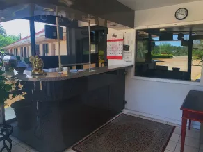 Country Inn Motel - Lobby