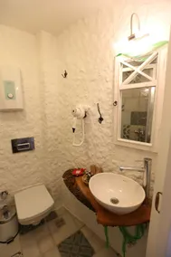 Peroni Hotel - Bathroom