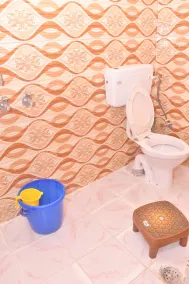 Hotel Sahu Inn Ayodhya - Casa de banho
