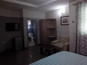 VICMIKE VILLA HOTEL & SUITES - Værelse