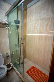 Vatan Hotel - Baño