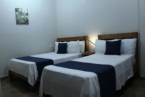 15 AVENIDA - Room