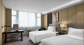 Guilin 5-star Purejoy Hotel - Elephant Hill -Two Rivers & Four Lakes Branch - English Speaking Service - Free Airport Pick-up for 2 Nights Only - Rooftop Bar & Spa - Zimmer