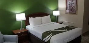Quality Inn Pelham I-65 exit 246 - Chambre