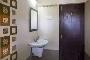 OYO 7337 Sai Leela - Salle de bain
