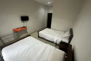 Hotel Warta Dua - Værelse