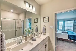 Brand-New Townhome Near UNT/TWU & The Square! - Interior