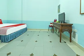 OYO 90441 Cz Traveler's Hotel - Room