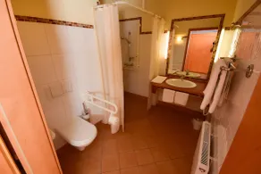 Golf & Thermenland Sonnenpension Frühstückshotel Burgauberg Stegersbach - Badeværelse