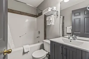 Canmore Rocky Mountain Inn - Salle de bain