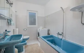 Stunning Home in Malinska With Wifi and 2 Bedrooms - Badeværelse