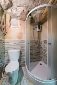 Alongkorn Farm and Resort - Baño