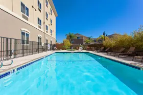 Holiday Inn Express Hotel & Suites Los Angeles Airport Hawthorne by IHG - Piscine