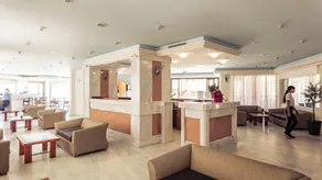 Chrispy Beach Resort, Agia Marina - Resepsjon