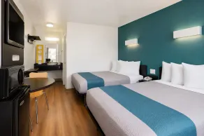 Vagabond Inn Camarillo - Room