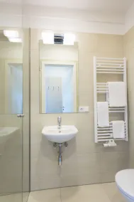 Viva Hotel Lübeck - Bathroom