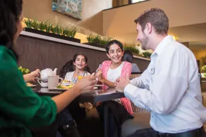 Holiday Inn Indianapolis - Airport Area N by IHG - Restaurang