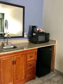 Days Inn & Suites by Wyndham East Flagstaff - Chambre