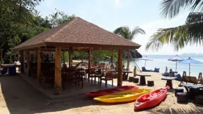 Koh Ngai Paradise Beach - Restaurant