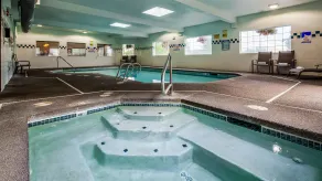 Best Western Oak Meadows Inn - Piscine