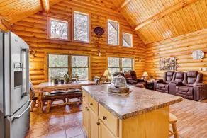 Lake and Trail Lodge: < 1 Mi to Lake Arbutus! - Interni