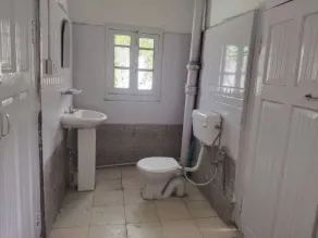 Beas Heaven Hotel And Cafe - Bad