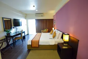 The Color Living Hotel - Chambre