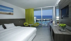 Limanaki Beach Hotel & Suites - Chambre