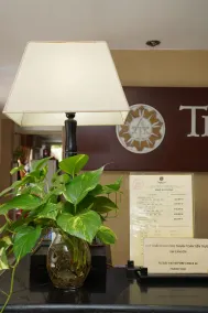 Trang An Hotel - 10 minutes Landmark 81 - Reception