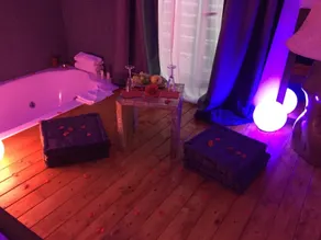 Jacuzzi Rooms - Chambre