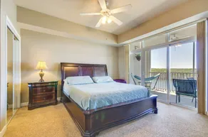 Lakefront Osage Beach Condo: Balcony & Pool Access - Innenbereich