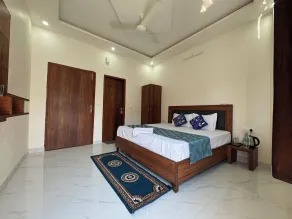 Shree Hanumat Kripa Dham - Chambre